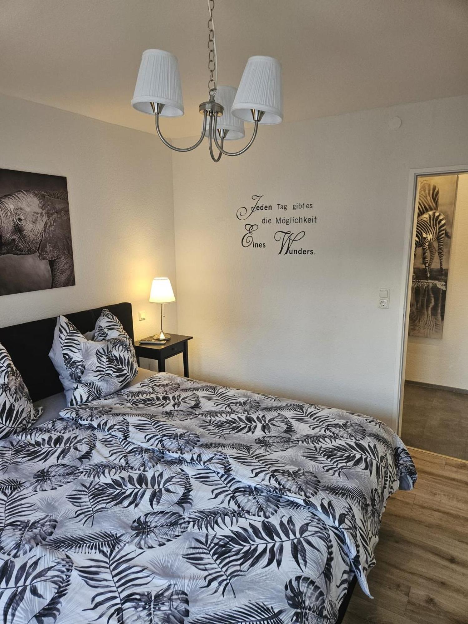 Hakans Moselblick Ferienwohnung トライス・カーデン エクステリア 写真